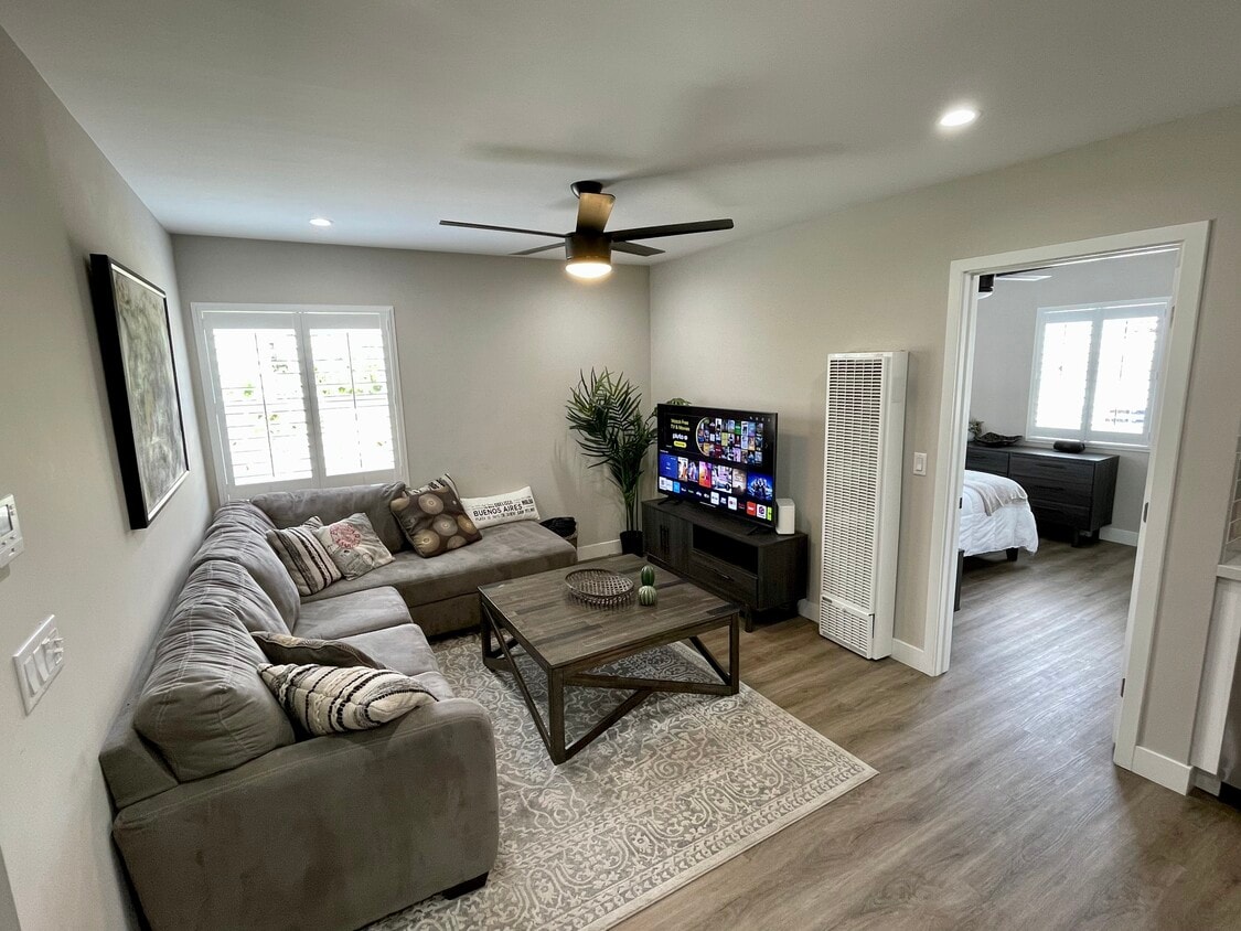 Primary Photo - 2657 K St