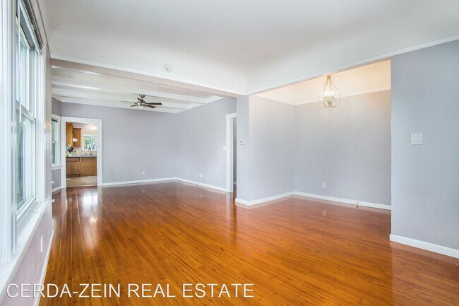 Foto del edificio - 3 br, 2 bath House - 1256 Regent Street