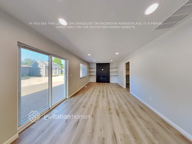 Building Photo - 11311 172nd St E