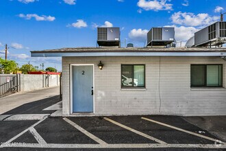 Building Photo - 1744 W Glendale Ave