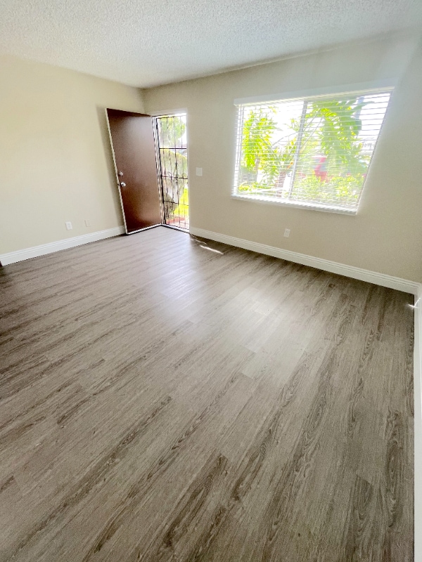 Foto del edificio - 831 S Oaks Ave