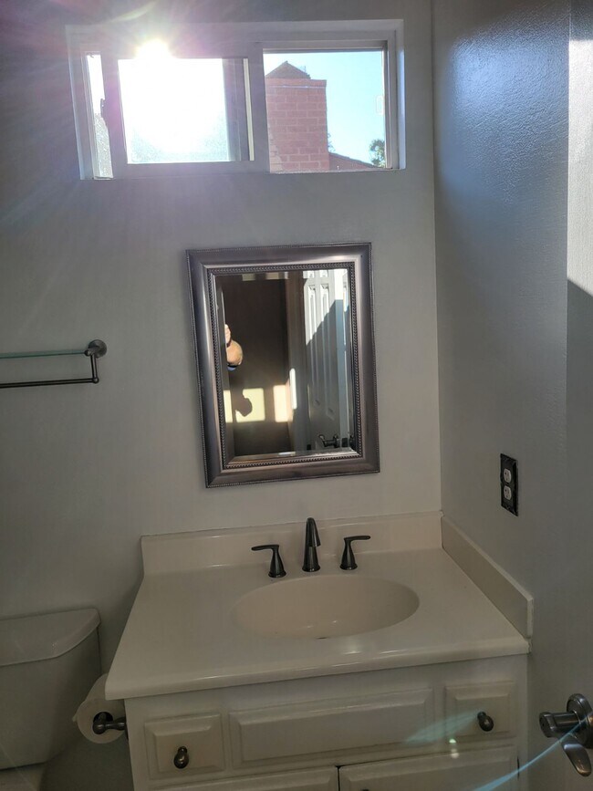Bathroom vanity - 4790 E Vernon St