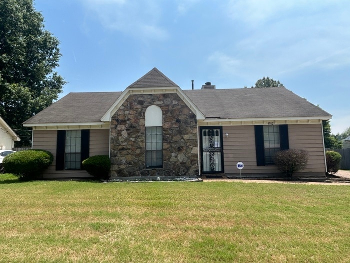 Primary Photo - 4762 Mallard Ridge - Available Now!