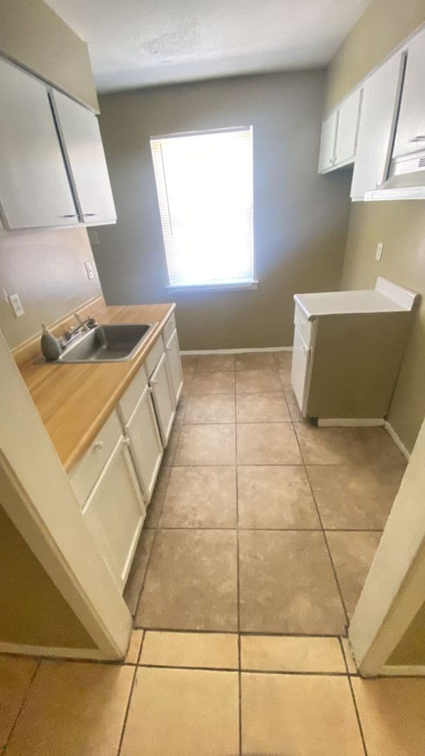 Building Photo - 3193-95 Forest Glen