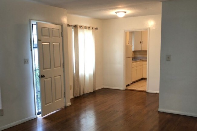 Living Room - Front Door - 170 Monterey Rd