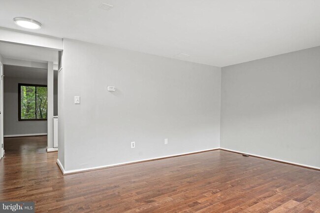 Foto del edificio - 5863 Jackson Oak Ct