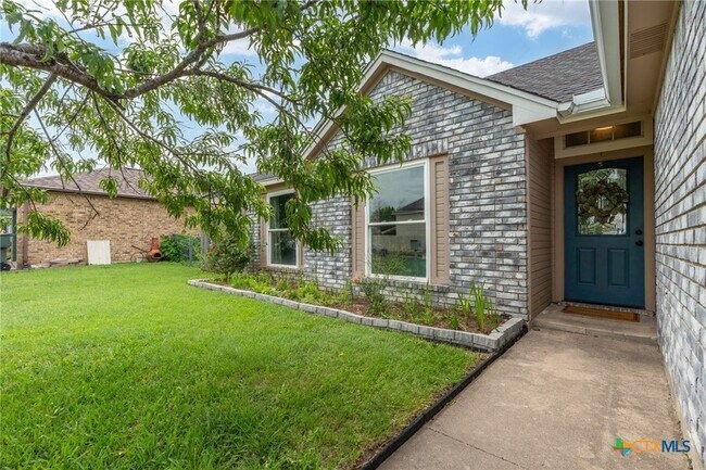 Foto del edificio - 2804 Bluejay Dr