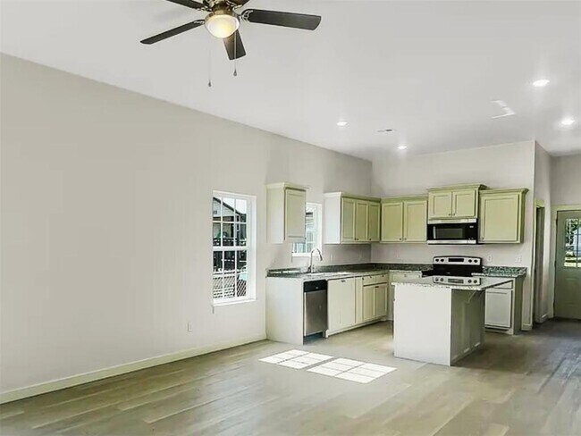 Foto del edificio - 410 NW Arlington Ave