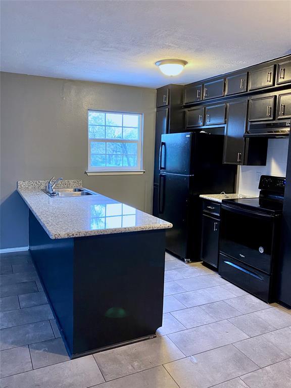 Building Photo - 1347 Greenoak Dr