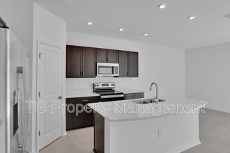 Building Photo - 332 Anthony Dr