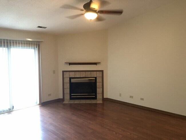 Building Photo - 330 Woodridge Cir