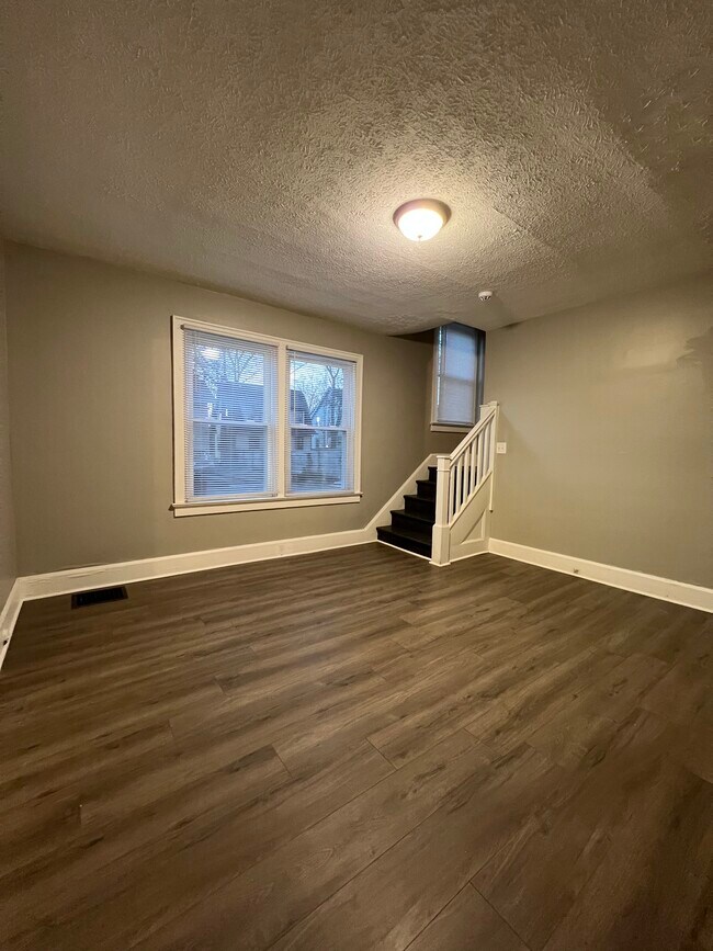 Dining Room - 1768 Kent St