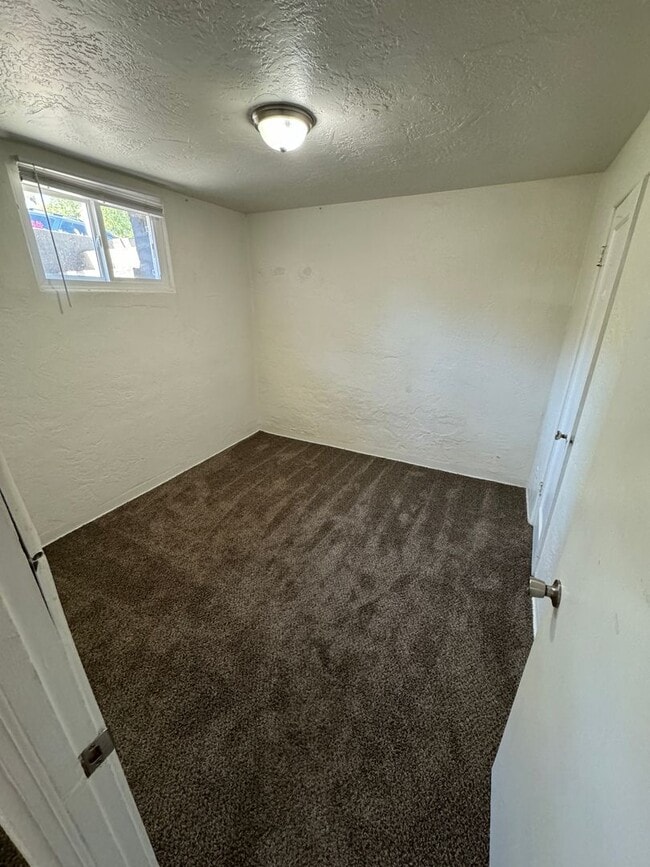 Building Photo - SW 1st Triplex