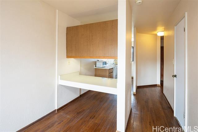 Building Photo - 98-640-640 Moanalua Loop