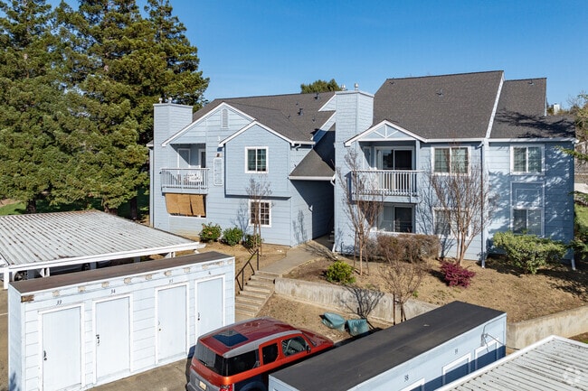 Parking Front Entrance - Lighthouse Condominiums