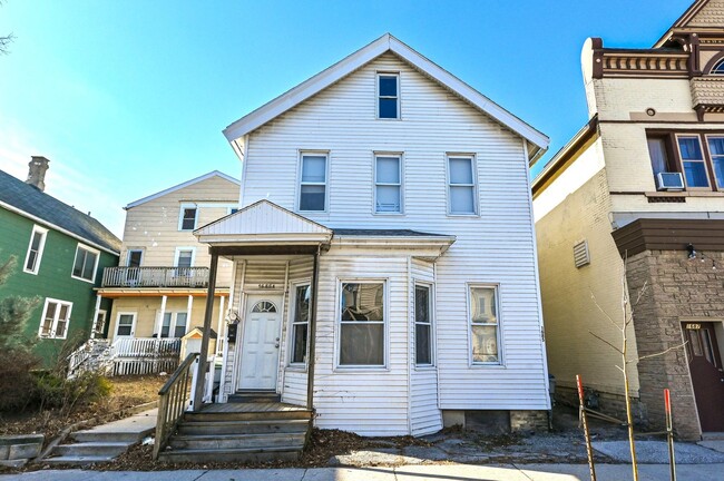 Foto del edificio - 1685 N Franklin Pl