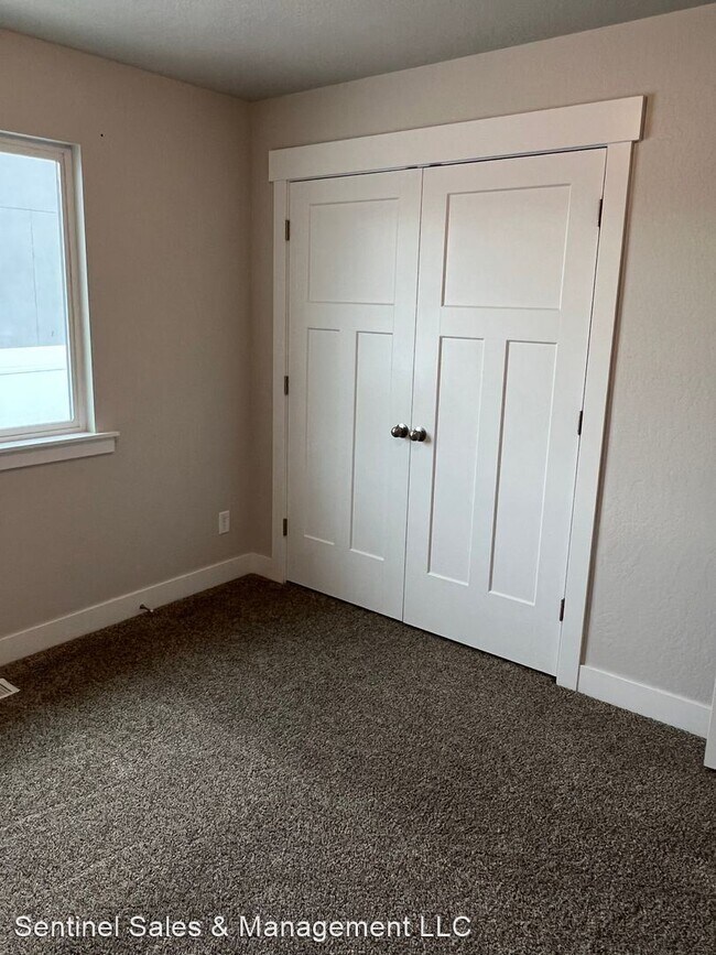 Foto del edificio - 3 br, 2 bath House - 1375 E. Rachel Way