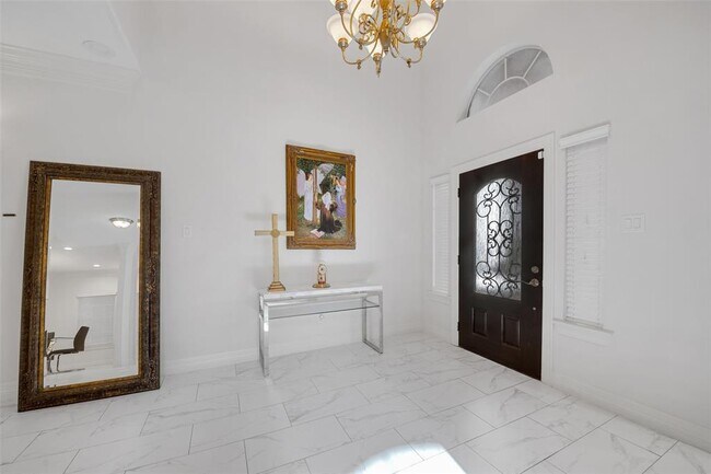 Building Photo - 15763 Tanya Cir