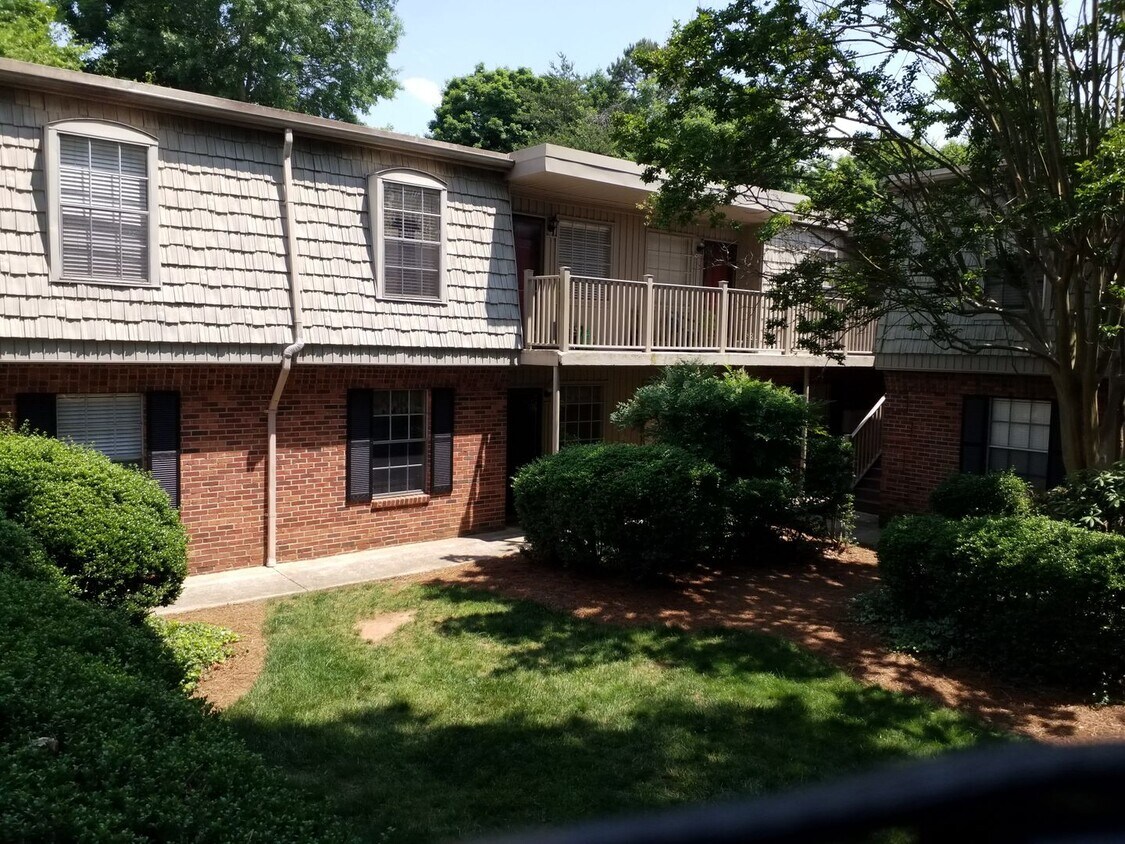 Primary Photo - 3816 Country Club Rd
