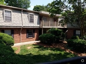 Building Photo - 3816 Country Club Rd