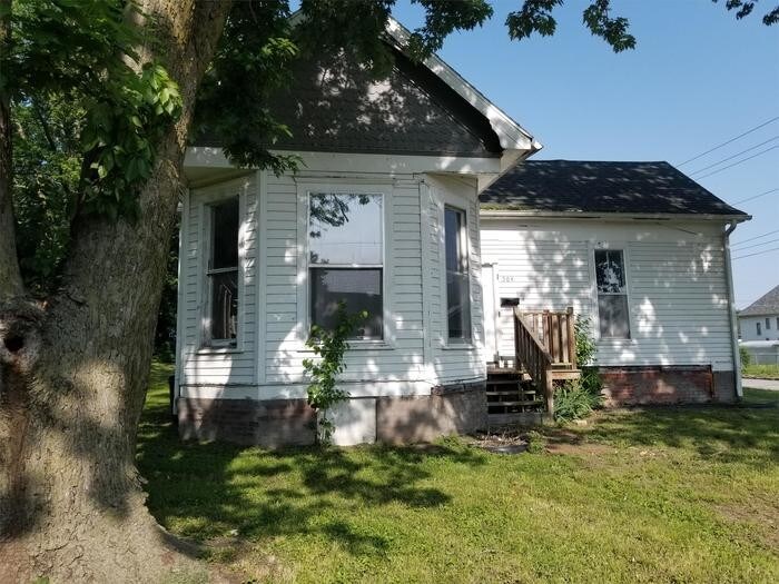 504 N Jefferson Ave, Marshall, MO 65340 House for Rent in Marshall, MO