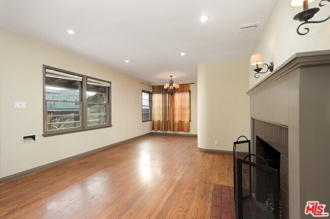 Foto del edificio - 2587 S Westgate Ave