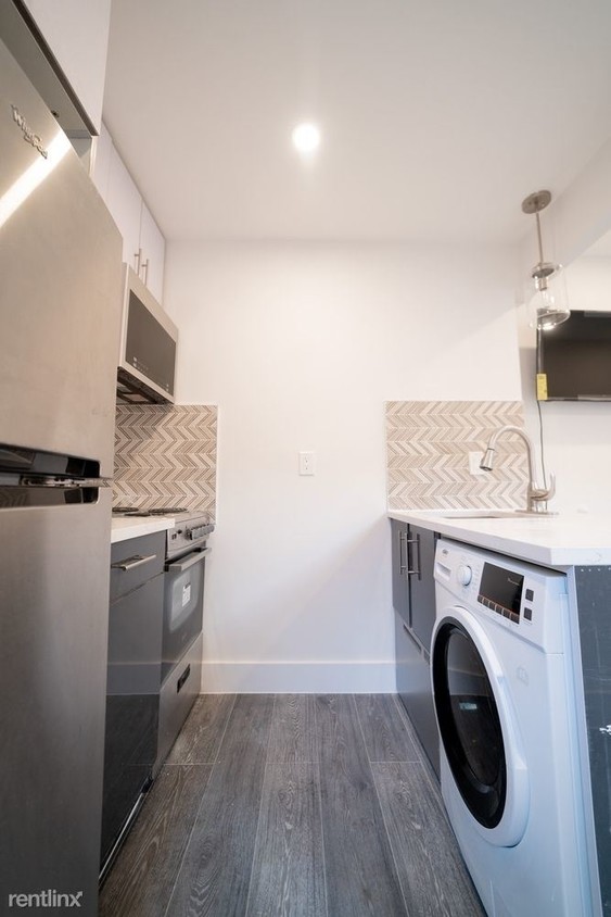 Building Photo - Studio, 1 bath Apartment - 520 W 162nd St
