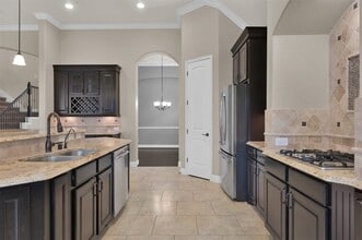 Building Photo - 42 Caprice Bend Pl