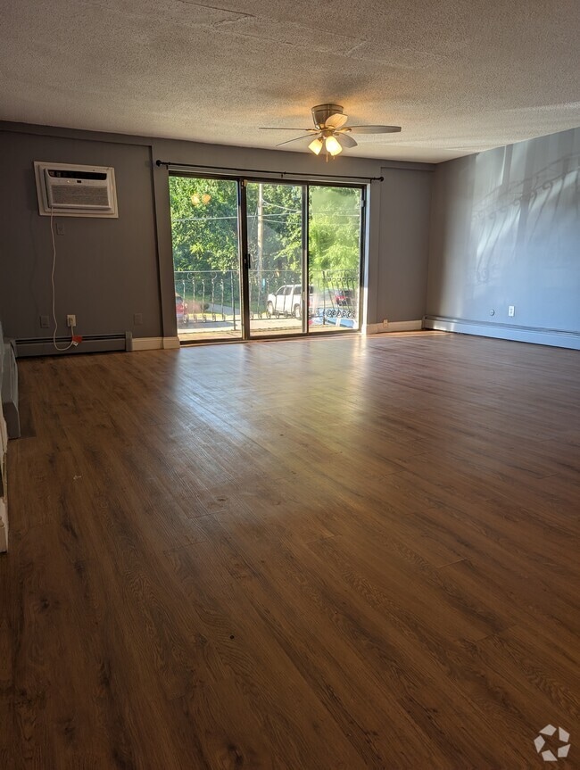 Building Photo - 297 Pawtucket Blvd