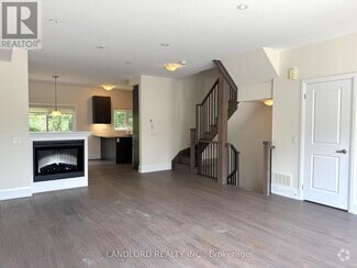 Building Photo - 47 Kenneth Wood Cres