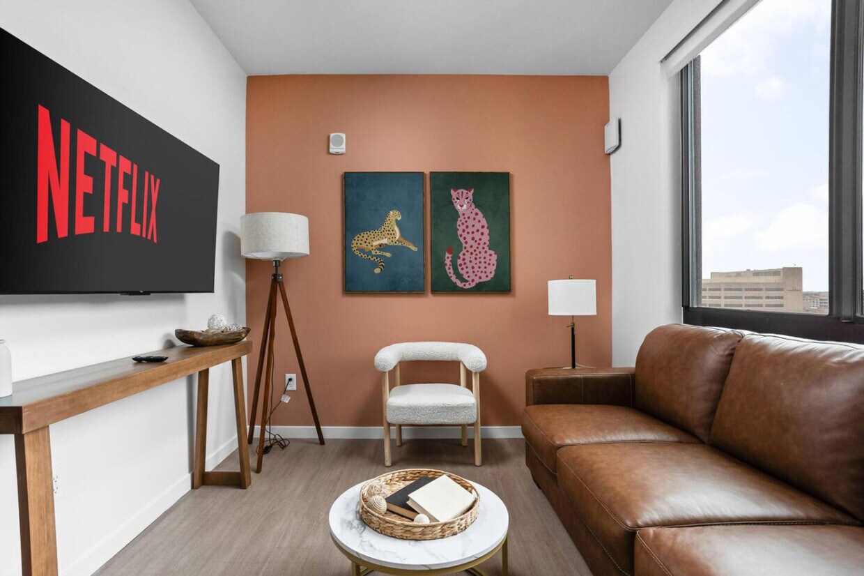 Foto principal - 421 N Pennsylvania St