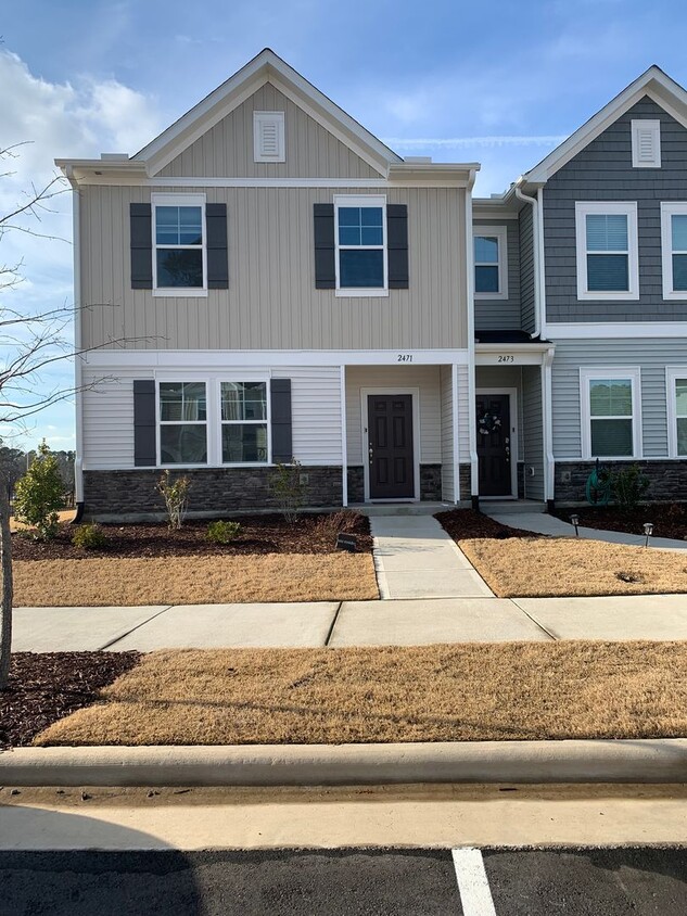 Foto principal - Gorgeous New Construction Townhome! Great ...