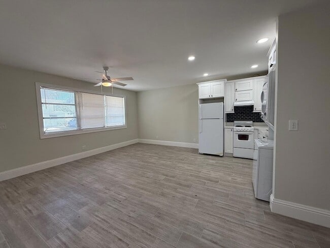 Photo - 248 Wenonah Pl Apartment