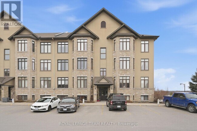 Photo du bâtiment - 10 Prestige Cir