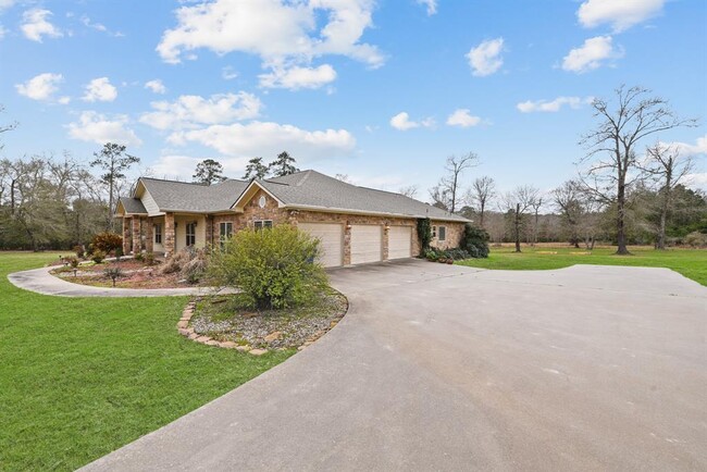 Building Photo - 274 Robinson Tract