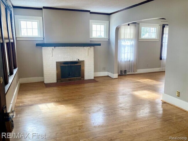 Foto del edificio - 220 Oakdale St