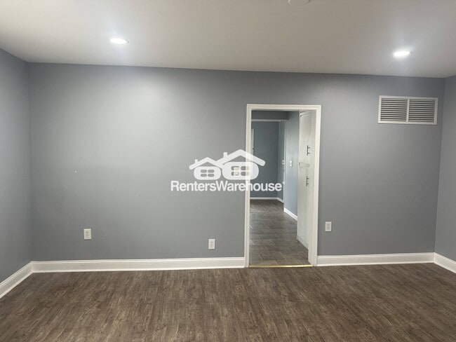 Foto del edificio - 3026 Lavender Ave