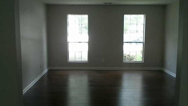 Building Photo - 3877 Cedar Trace Ln