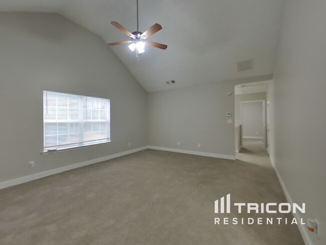 Foto del edificio - 7010 Red Maple Ln