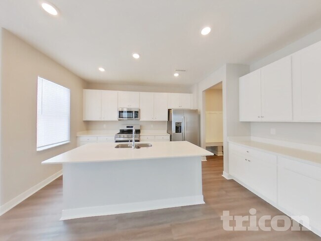 Building Photo - 4740 W Mineral Ln