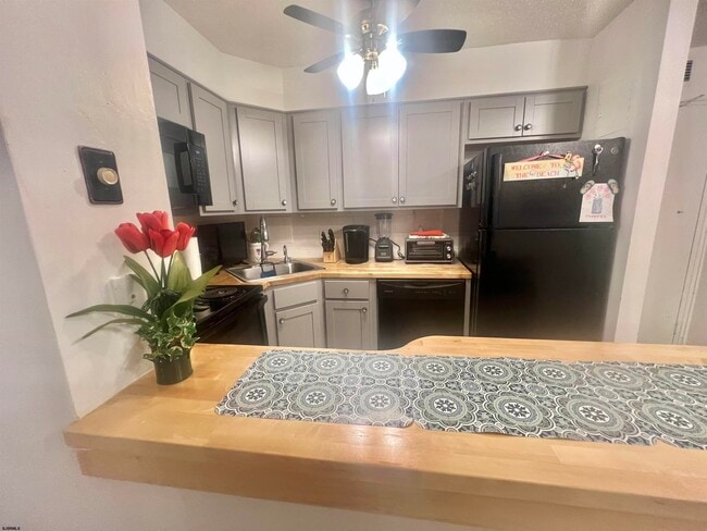 Foto del edificio - 101 S Raleigh Ave