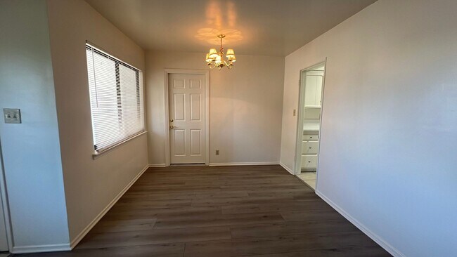 Foto del edificio - East Palmdale Home