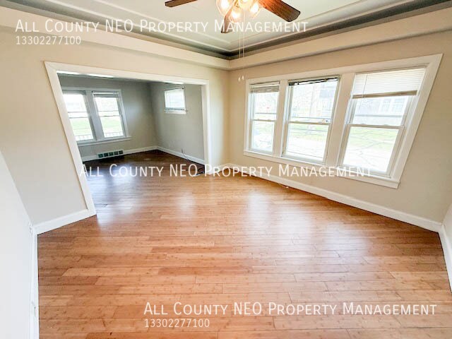 Foto del edificio - 3003 Portman Ave