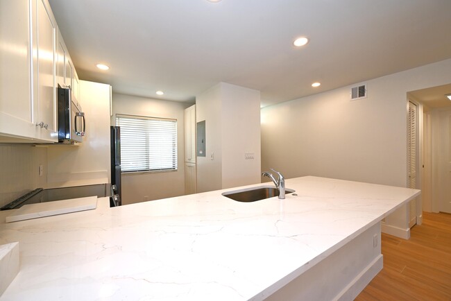 Building Photo - 3050 Presidential Way