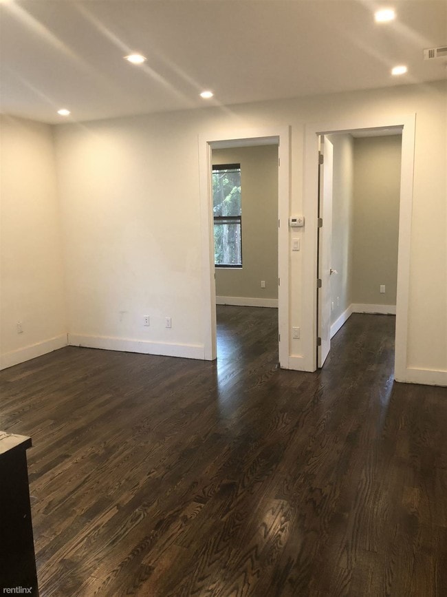 Foto del edificio - 3 br, 2 bath  - 1029 Belmont Ave