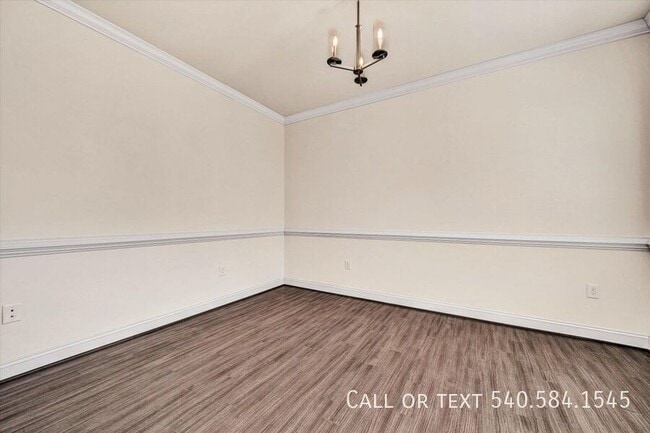 Building Photo - 6982 Linn Cove Court