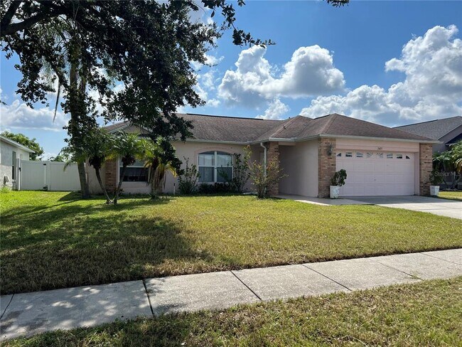 Foto del edificio - 2423 Morgan Point Blvd