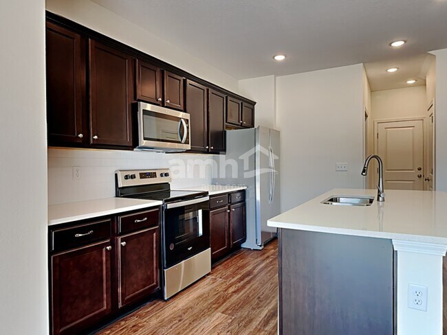 Foto del edificio - 12295 Sapp Rd