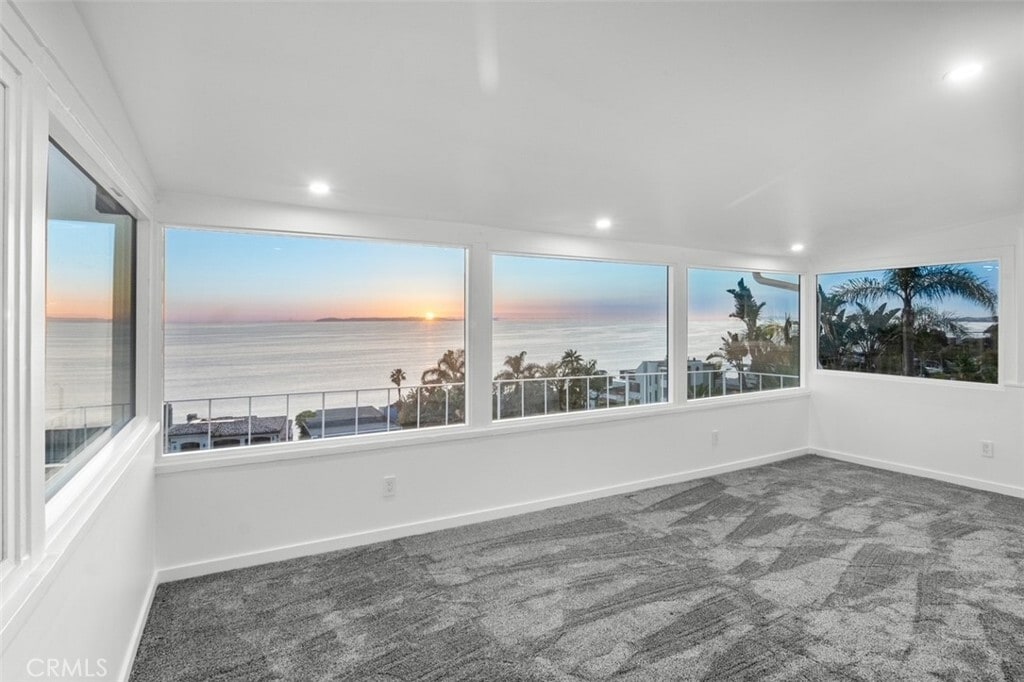 Primary Photo - 32082 Coast-
