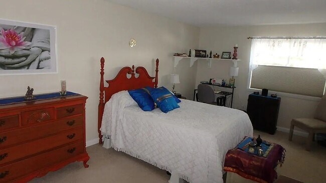 Foto del edificio - 4 Post Oak Ln